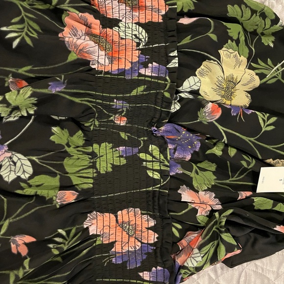 Express high neck waist defined top NWT - Picture 5 of 5